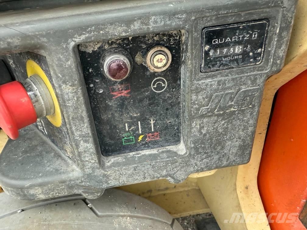 JLG 1930 ES Ollós emelők