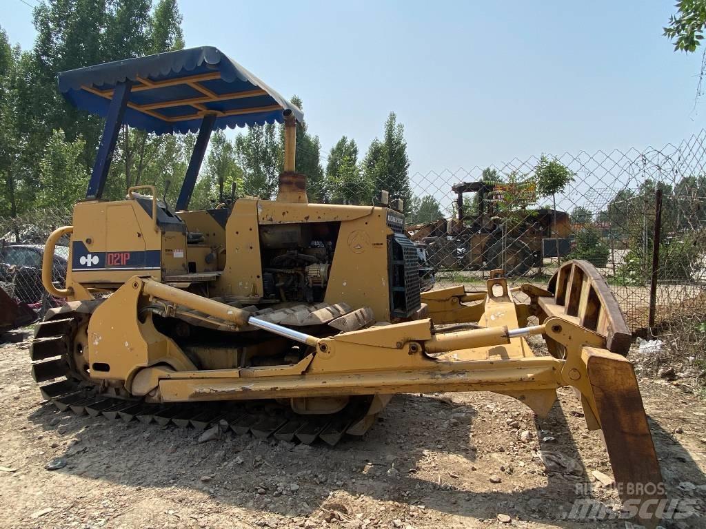 Komatsu D21P-6 lánctalpas dózerek