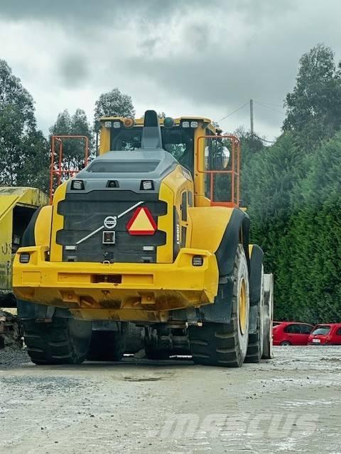 Volvo L 180 H Gumikerekes homlokrakodók