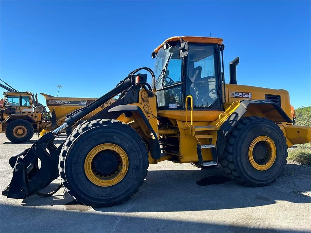 JCB 456ht Gumikerekes homlokrakodók