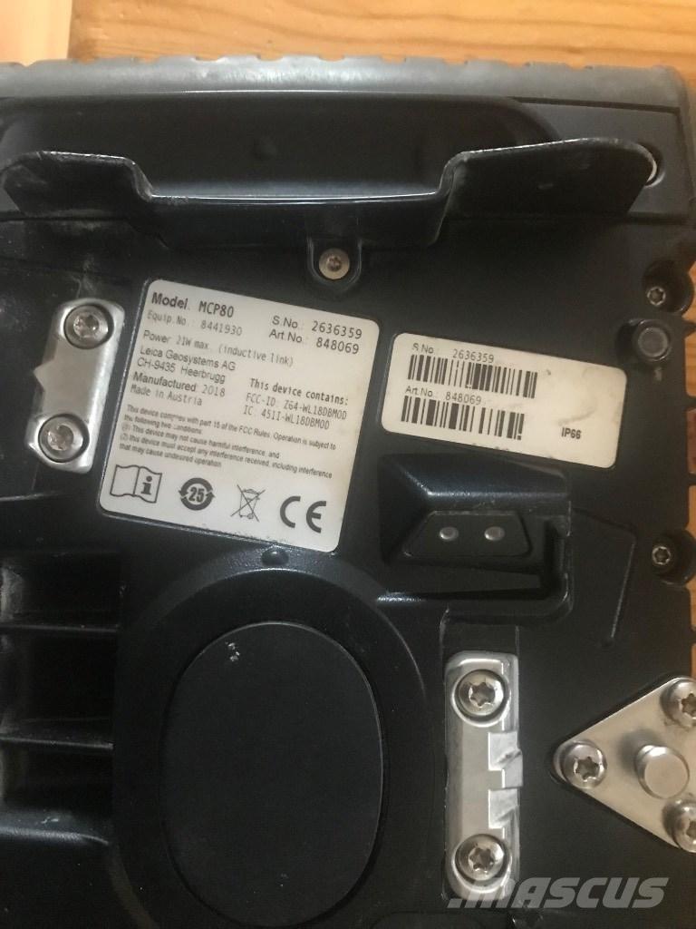 Hitachi ZX 135 US-7 Lánctalpas kotrók