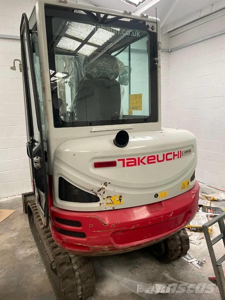 Takeuchi TB 230 Mini kotrók < 7t