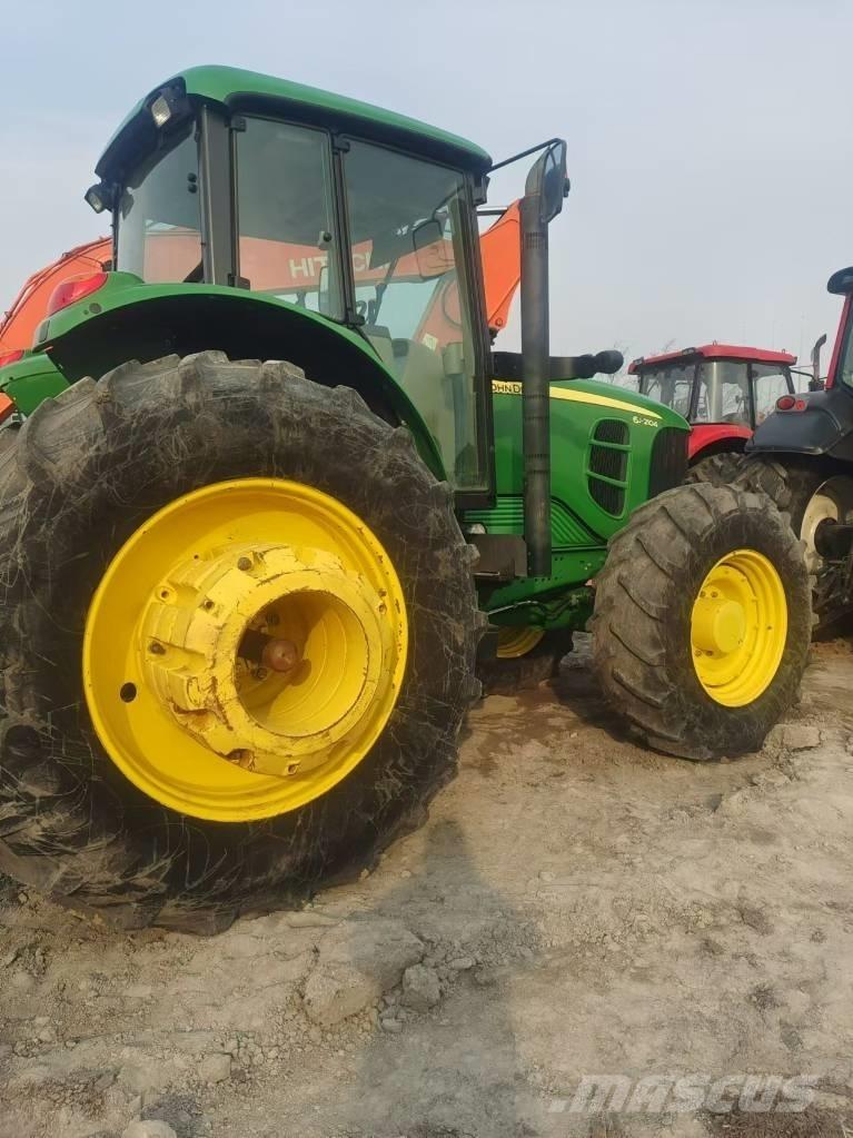 John Deere 6J-2104 Traktorok