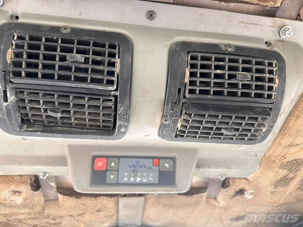 CAT 950 B Gumikerekes homlokrakodók