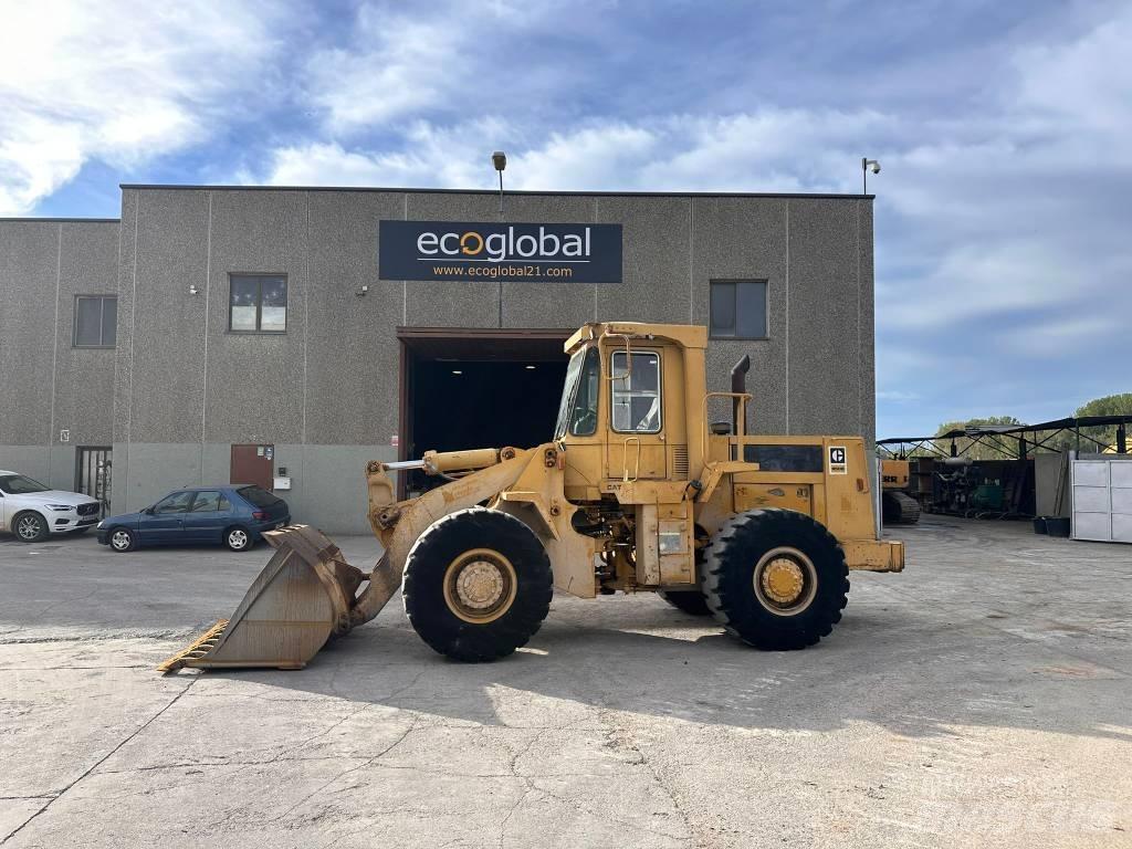 CAT 950 B Gumikerekes homlokrakodók
