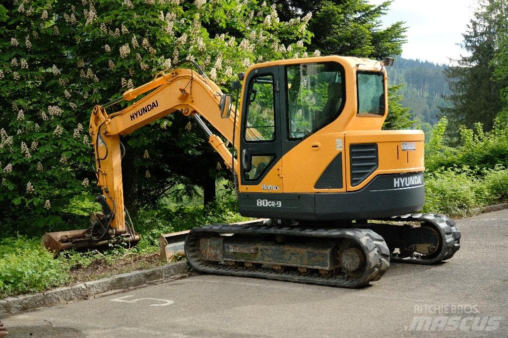 Hyundai R80CR-9 Közepes (midi) kotrók 7 t - 12 t