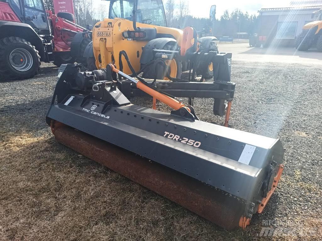 TMC TDR 250 Szárzúzók és fűkaszák