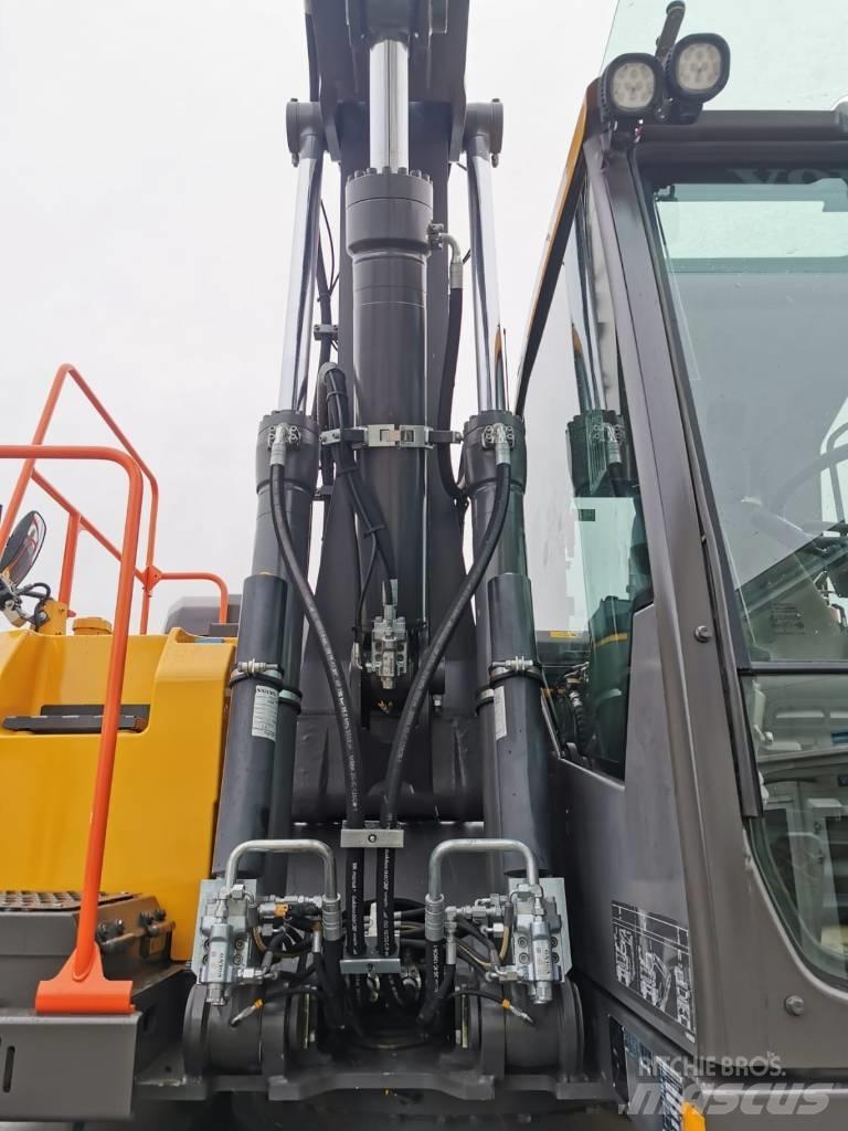 Volvo EW160E Gumikerekes kotrók