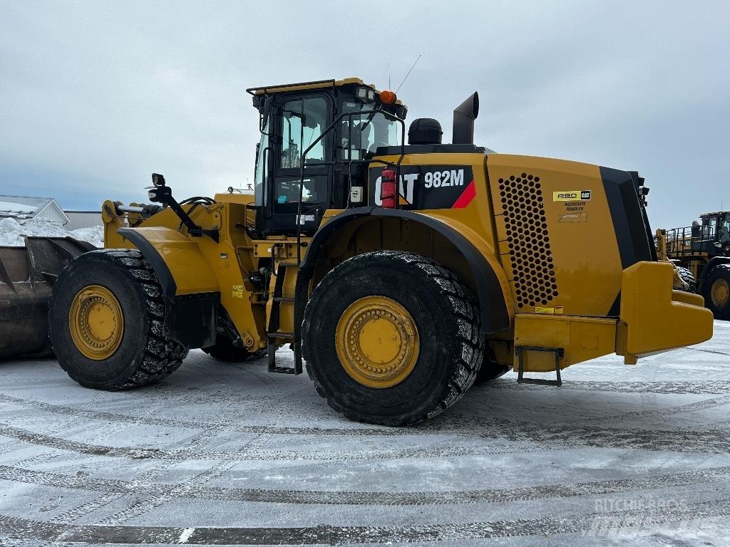 CAT 982 M Gumikerekes homlokrakodók