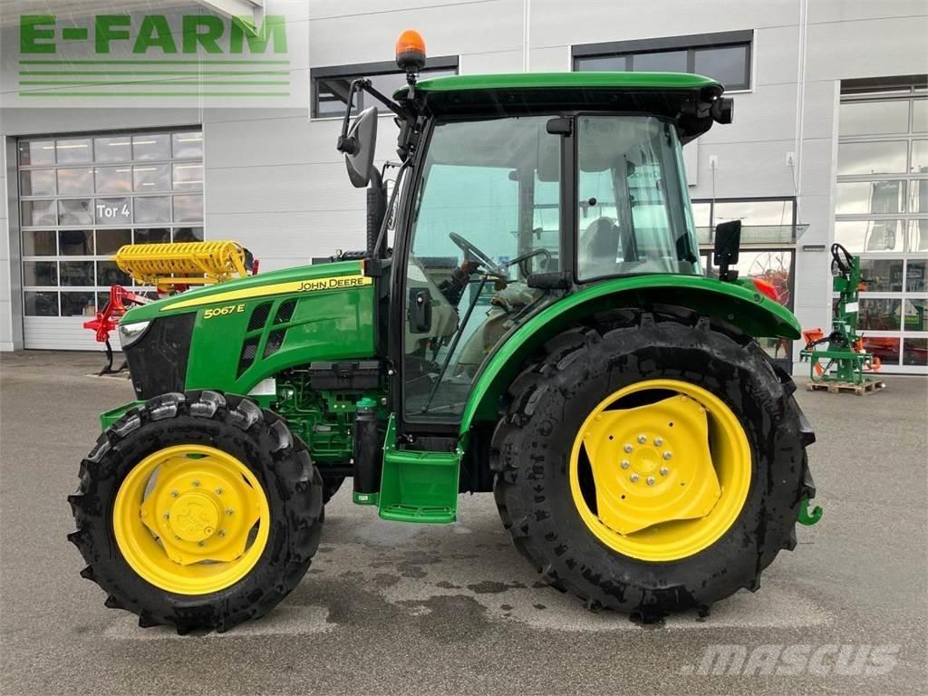 John Deere 5067E Traktorok