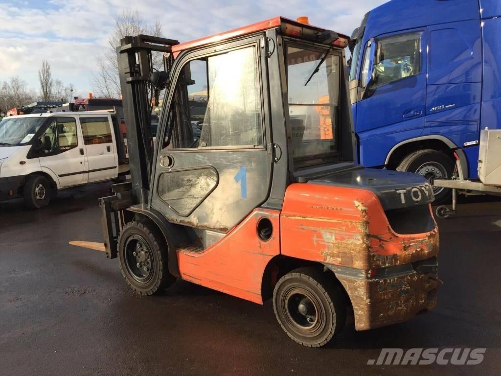 Toyota 02-8 FD JF 35 Dízel targoncák