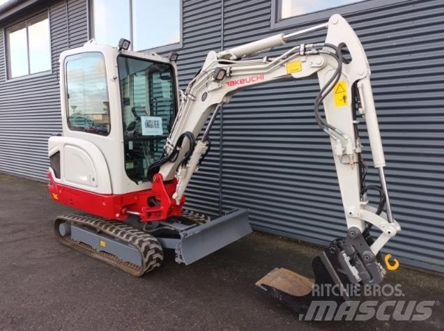 Takeuchi tb225 Mini kotrók < 7t