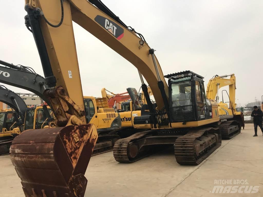 CAT 329 D L Lánctalpas kotrók