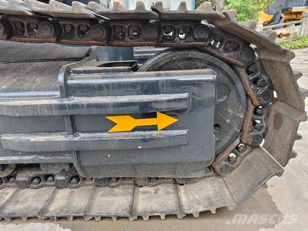 Hyundai R350L Lánctalpas kotrók