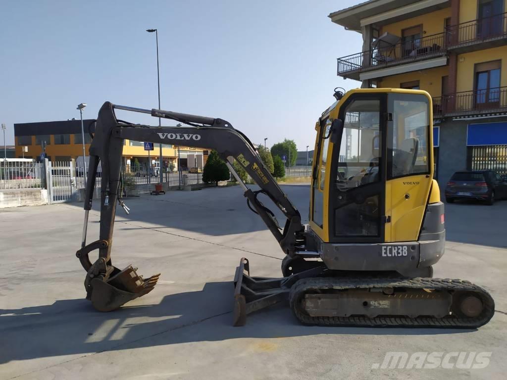 Volvo ECR 38 Mini kotrók < 7t