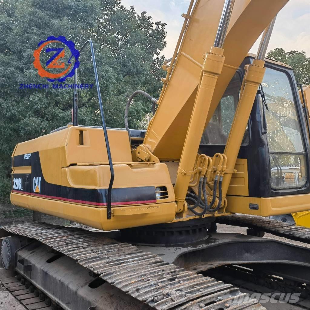 CAT 320 B LC Lánctalpas kotrók