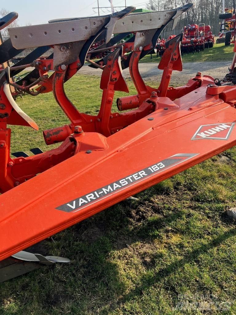Kuhn Vari-Master 183 Váltvaforgató ekék