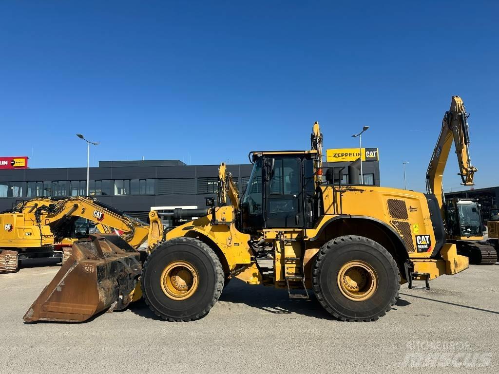 CAT 966 MXE Gumikerekes homlokrakodók