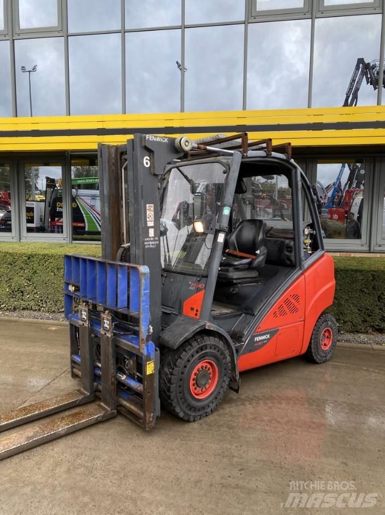 Linde H 30 CNG-02 Gázüzemű targoncák