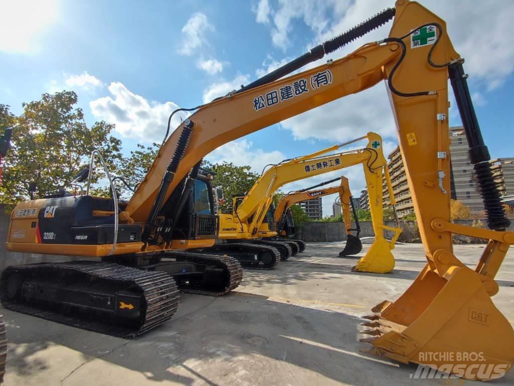 CAT 320D2 Közepes (midi) kotrók 7 t - 12 t