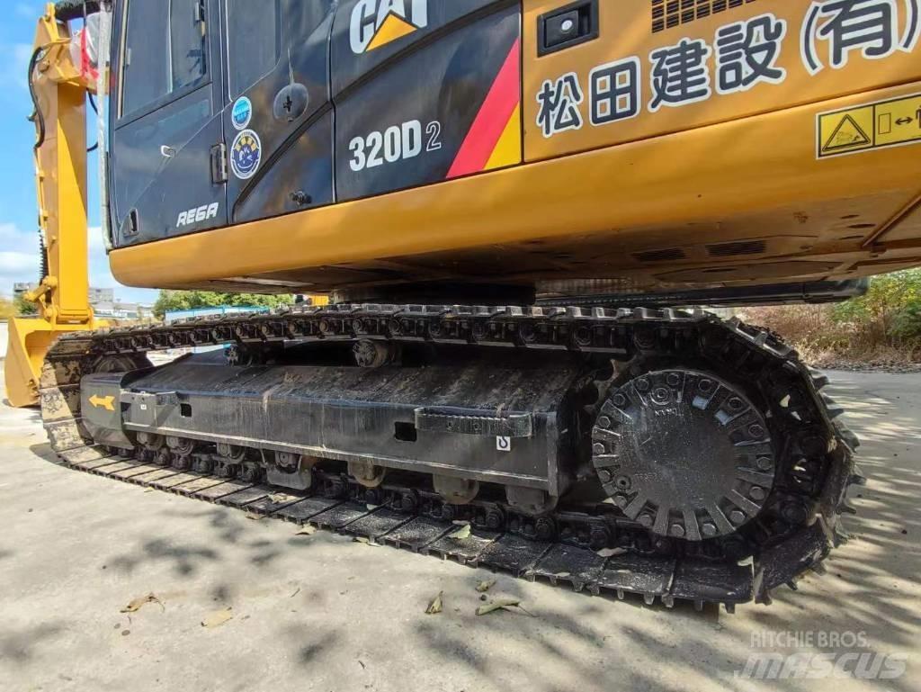 CAT 320D2 Közepes (midi) kotrók 7 t - 12 t