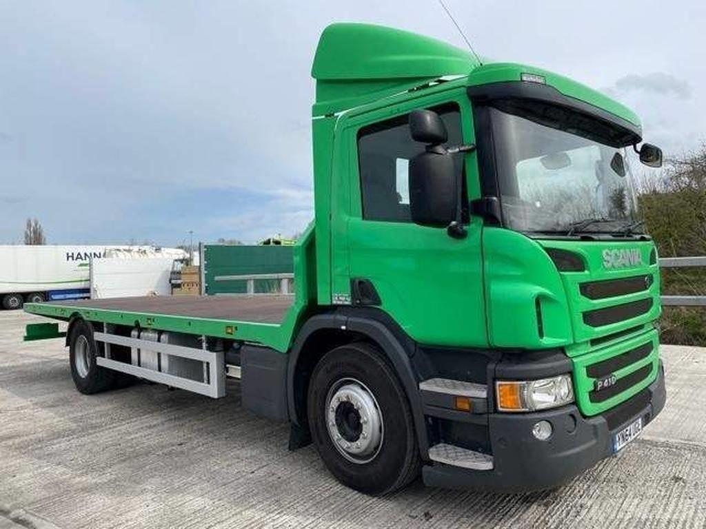 Scania P 410 Platós / Ponyvás teherautók