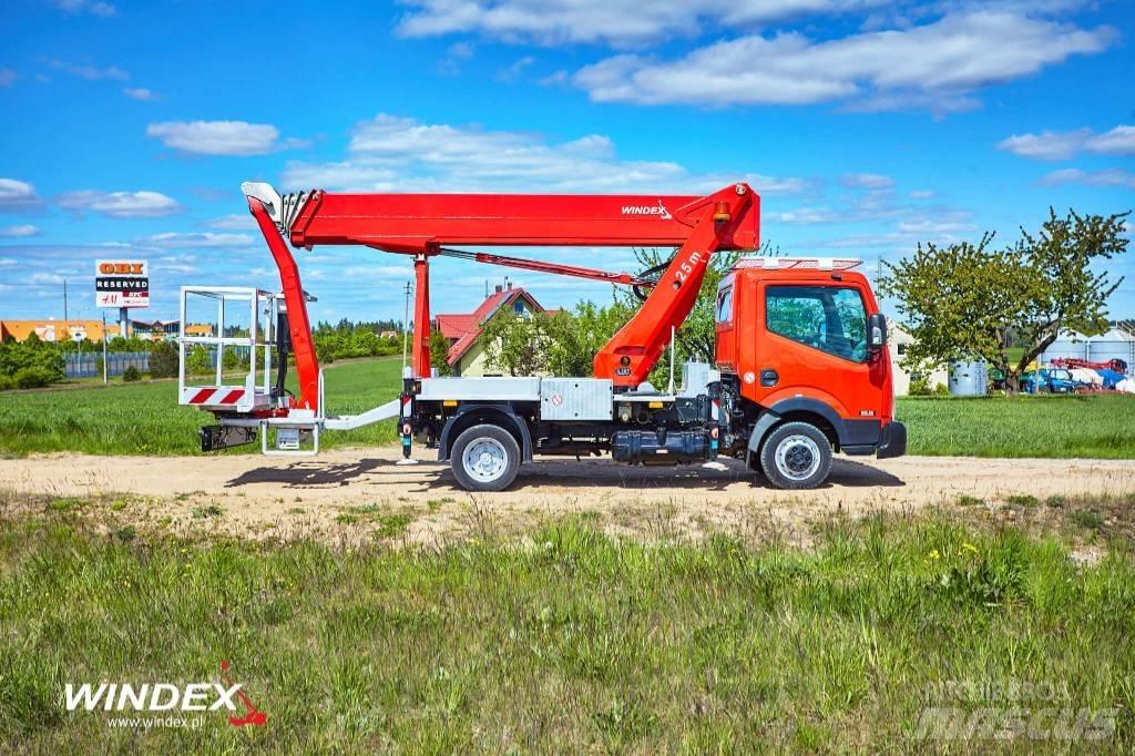 Palfinger P 250 BK Teherautóra szerelt emelők és állványok