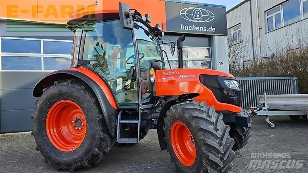 Kubota m4-073 cab Traktorok
