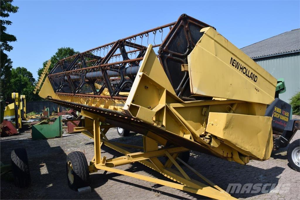 New Holland TC 56 Kombájnok