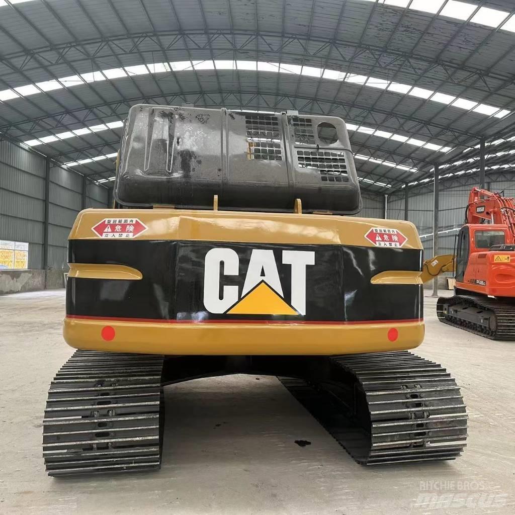 CAT 320B Lánctalpas kotrók
