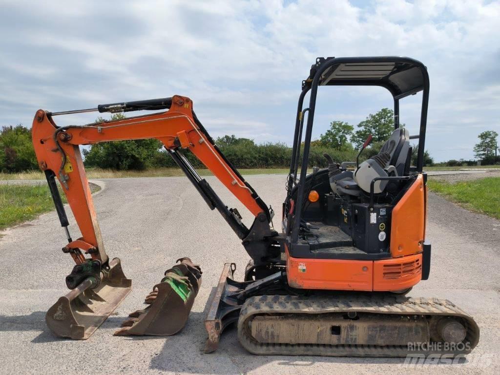Hitachi ZX 26 U-5 A Mini kotrók < 7t