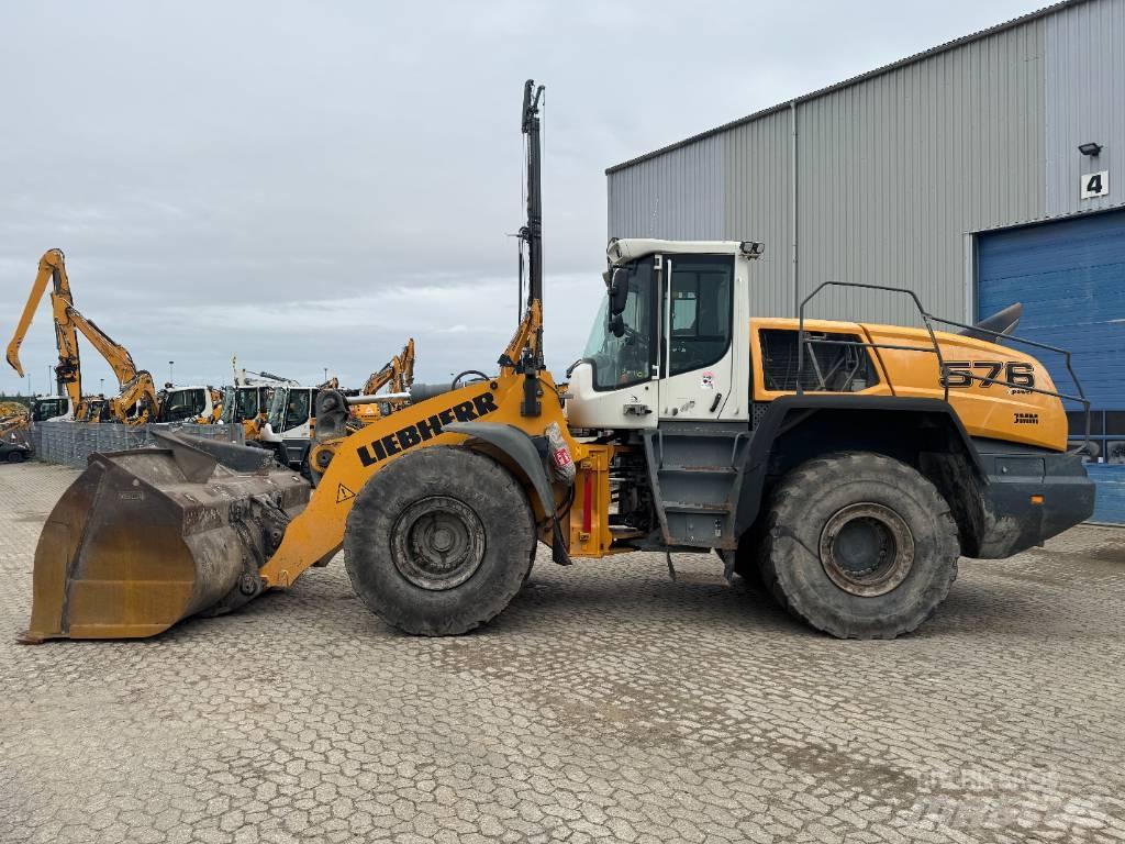 Liebherr L576 Gumikerekes homlokrakodók