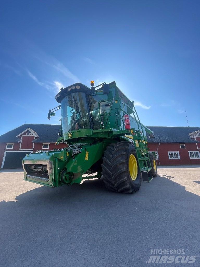 John Deere T670 Kombájnok