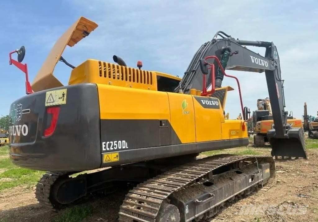 Volvo EC 250 D L Lánctalpas kotrók