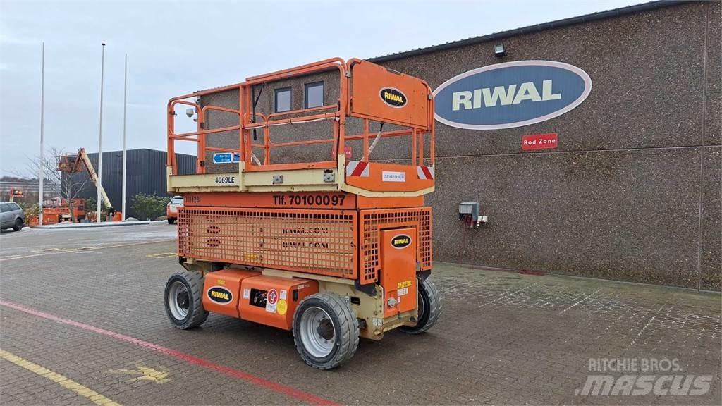 JLG 4069LE Ollós emelők