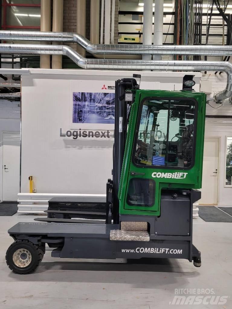 Combilift C 4000 Tolóoszlopos négyutas targonca