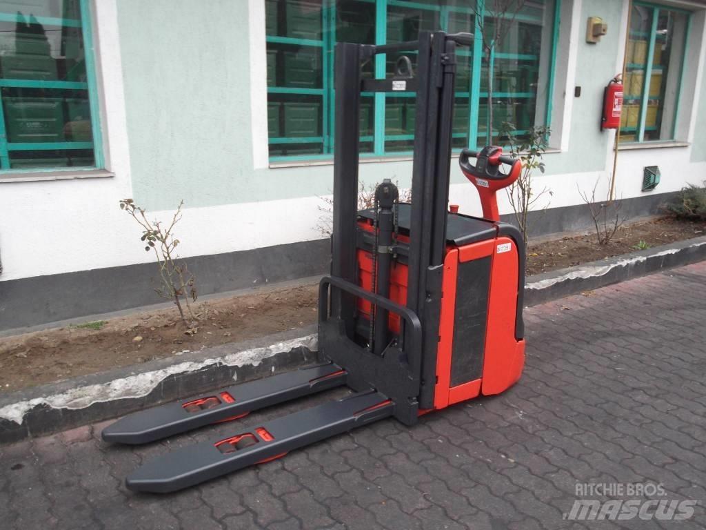 Linde L14 /372/ V-2391 Elektromos gyalogkíséretű targoncák