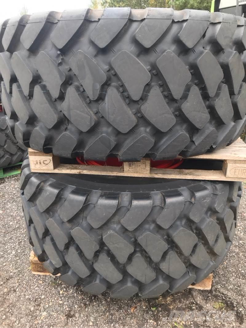 CLAAS Reifen Gumikerekes homlokrakodók