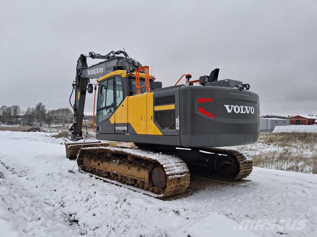 Volvo EC220E Lánctalpas kotrók