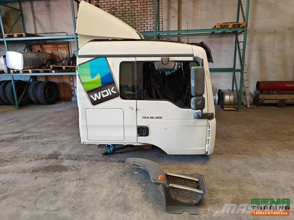 MAN TGA Cabine Vezetőfülke és belső tartozékok