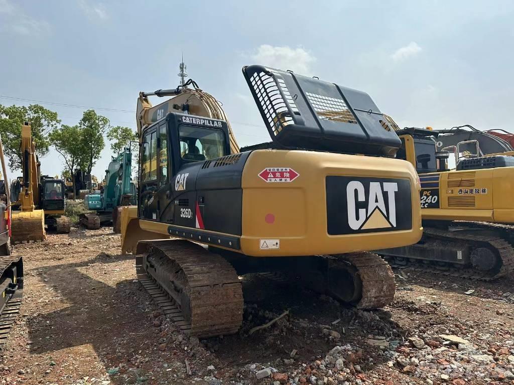 CAT 326D Lánctalpas kotrók