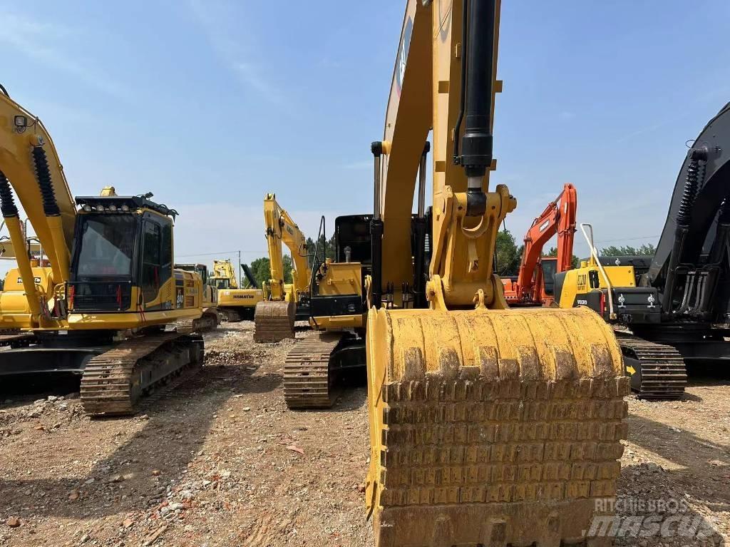 CAT 326D Lánctalpas kotrók
