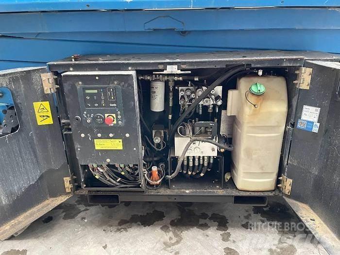 Genie GS3369RT Ollós emelők