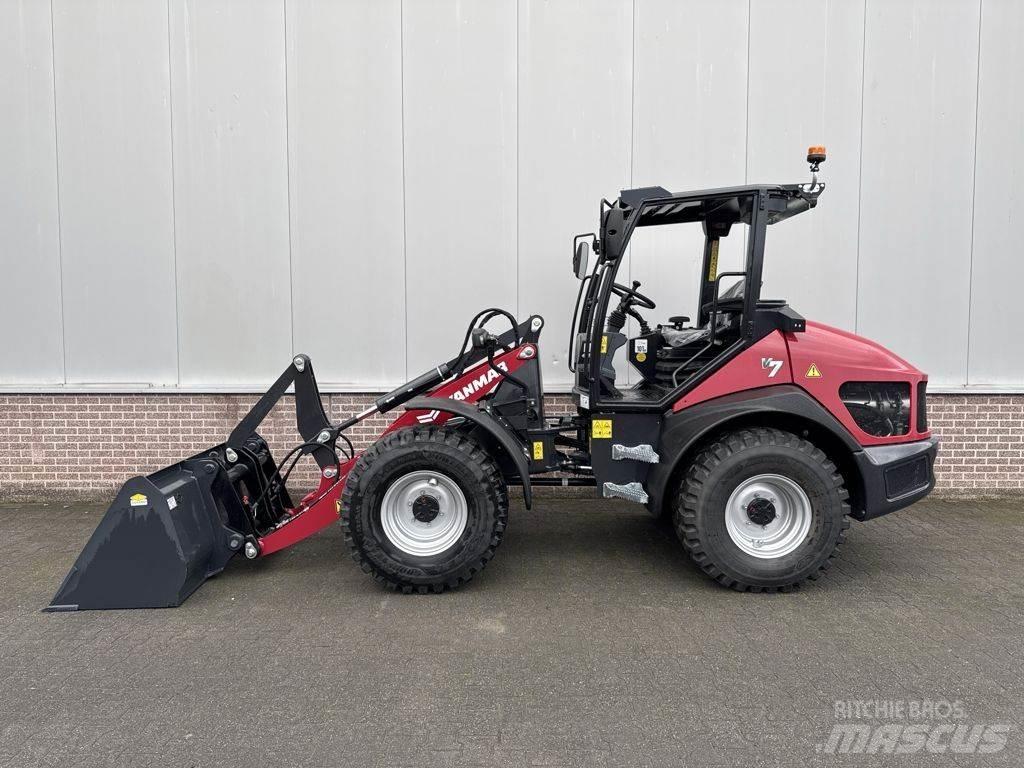 Yanmar V7 Gumikerekes homlokrakodók