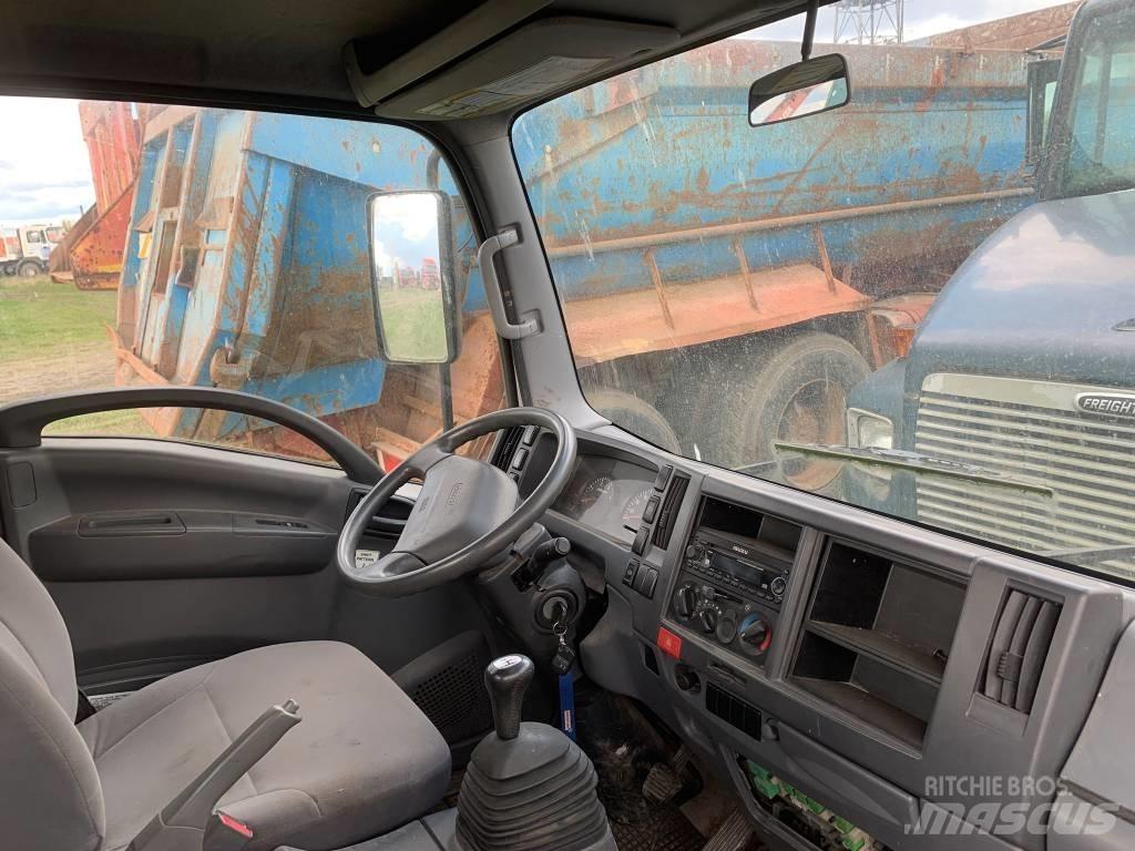 Isuzu FOR PARTS Transporterek