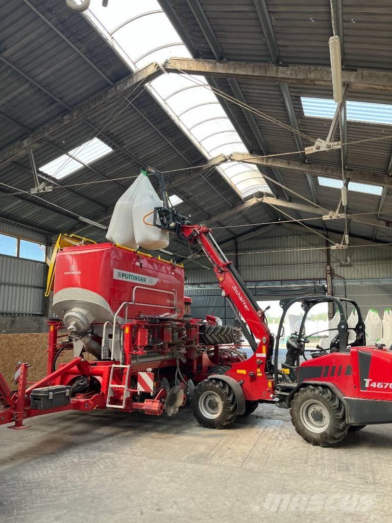 Schäffer T4670 Homlokrakodók és kotrók