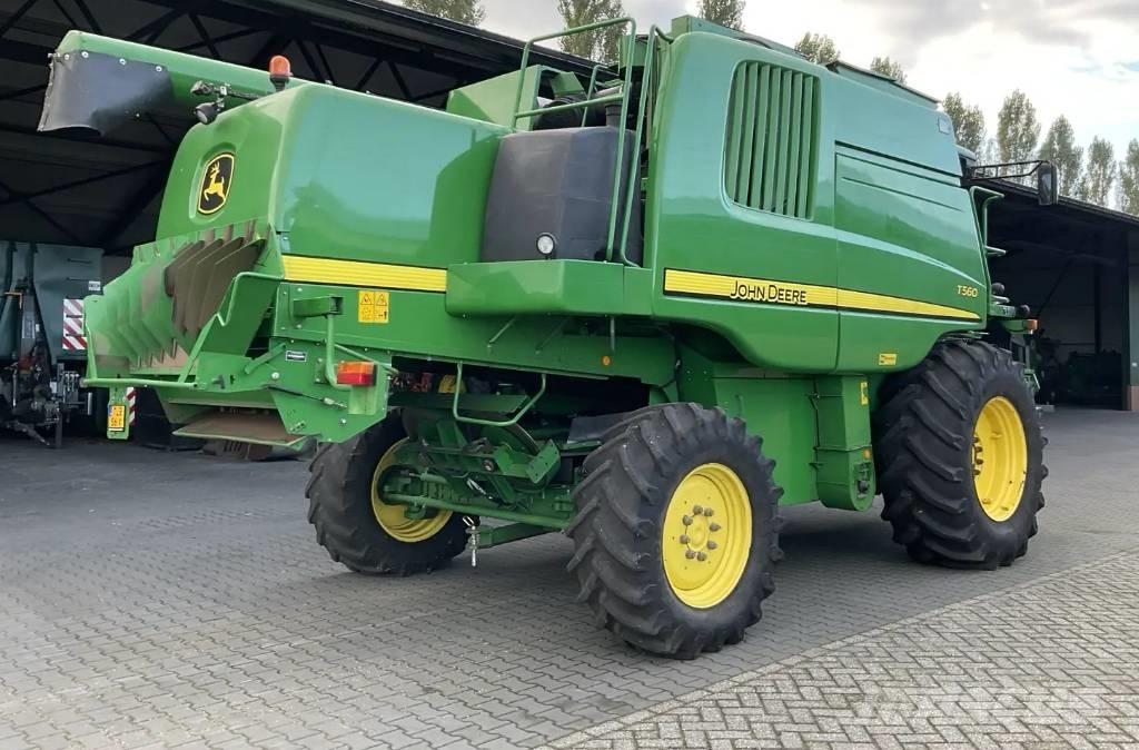 John Deere T 560 Kombájnok