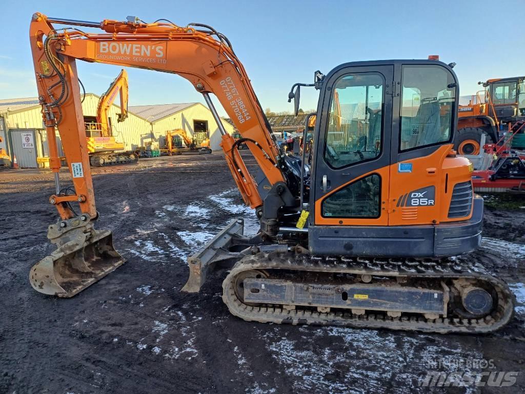 Doosan DX 85 R-3 Közepes (midi) kotrók 7 t - 12 t
