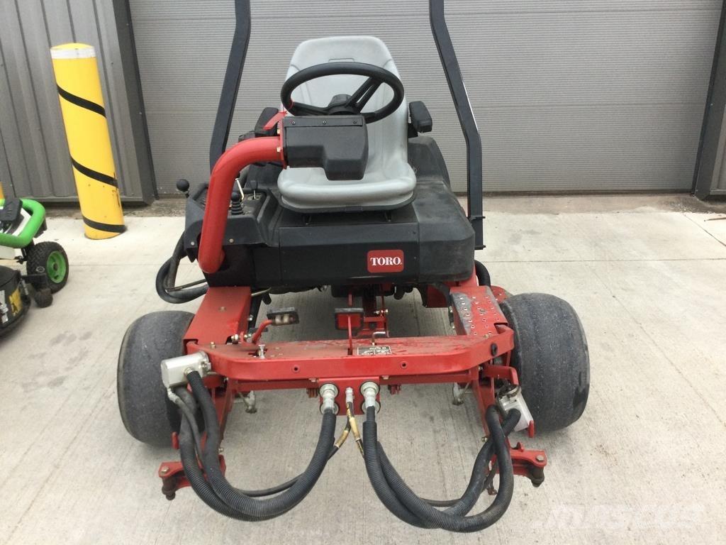 Toro 3250D Ráülős fűnyírók
