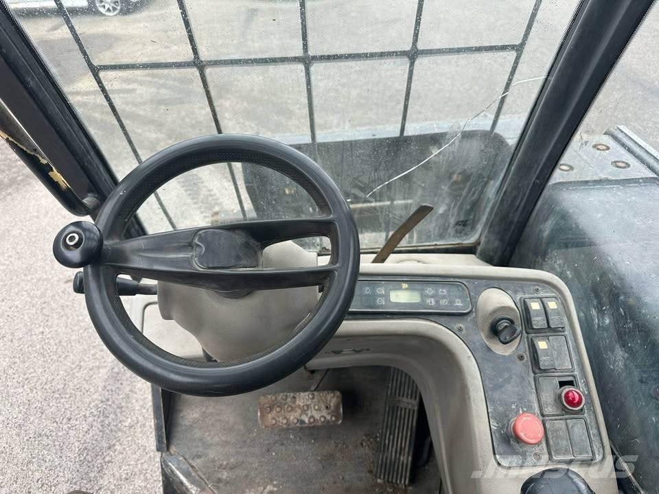 JCB TLT 25 D Teleszkópos rakodók